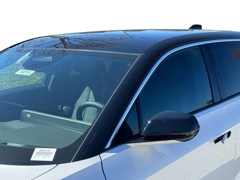 New 2025 Cadillac Lyriq Luxury image 11