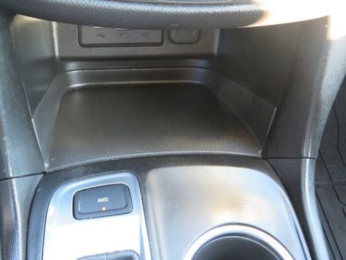 Used 2020 Chevrolet Equinox LT w/ LPO, Floor Liner Package image 28