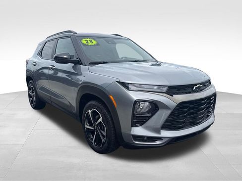 Used 2023 Chevrolet TrailBlazer RS w/ Sun and Liftgate Package AWD/4WD image 8