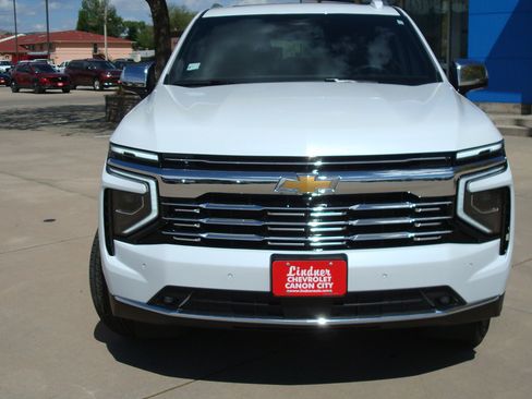 New 2026 Chevrolet Tahoe Premier w/ Sun And Tow Package AWD/4WD image 2