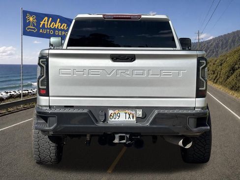 Used 2022 Chevrolet Silverado 2500 Custom w/ Custom Value Package RWD image 4
