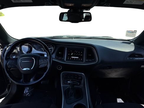 Used 2022 Dodge Challenger GT AWD/4WD image 10