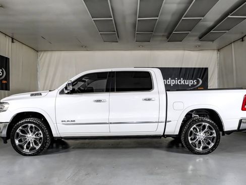 Used 2022 RAM 1500 Limited AWD/4WD image 11