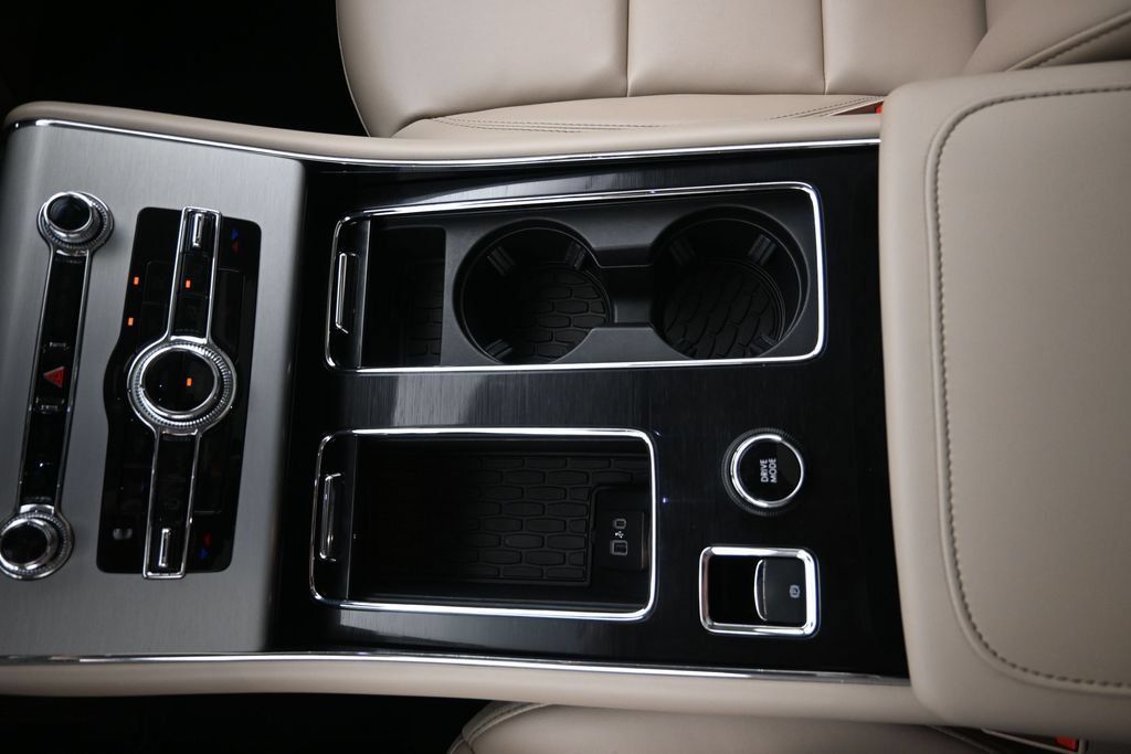Used 2024 Lincoln Aviator 2WD w/ Premium Package image 18