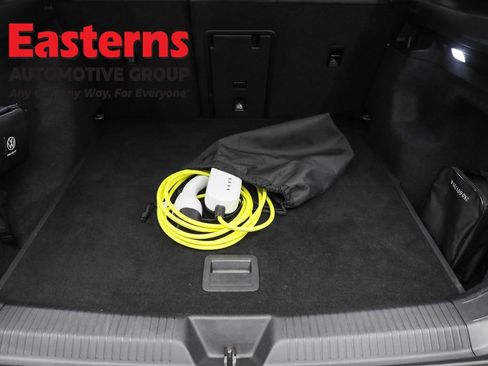 Used 2022 Volkswagen ID.4 Pro S image 9