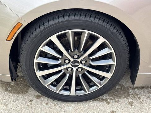Used 2019 Lincoln MKZ Reserve AWD/4WD image 13