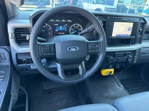 New 2025 Ford F550 4x4 Regular Cab Super Duty image 13