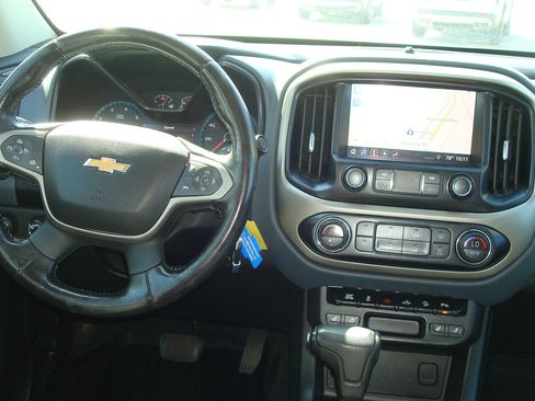 Used 2020 Chevrolet Colorado Z71 AWD/4WD image 10