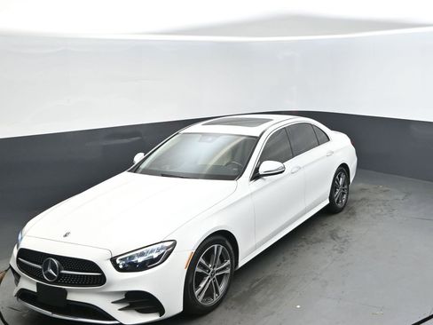Used 2021 Mercedes-Benz E 350 Sedan image 32