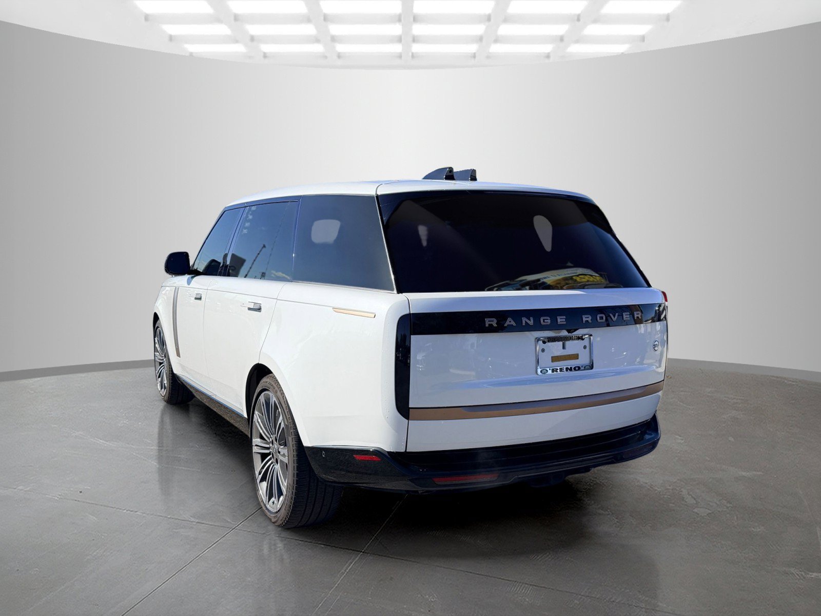 Used 2024 Land Rover Range Rover SV AWD/4WD image 7