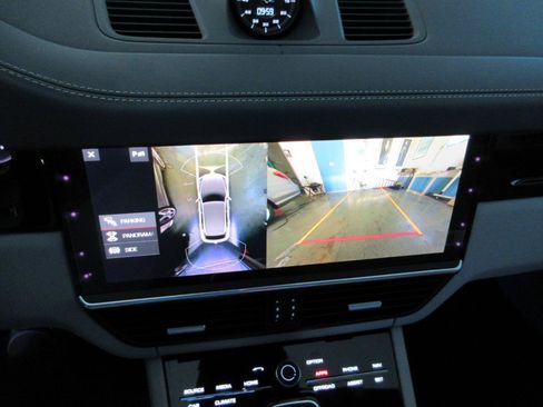 Used 2021 Porsche Cayenne S AWD/4WD image 79
