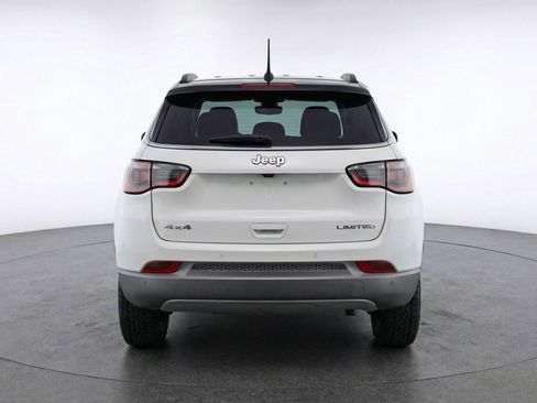 Used 2025 Jeep Compass Trailhawk AWD/4WD image 7
