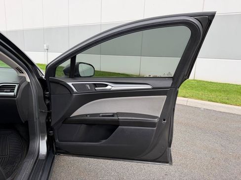 Used 2015 Ford Fusion S image 13