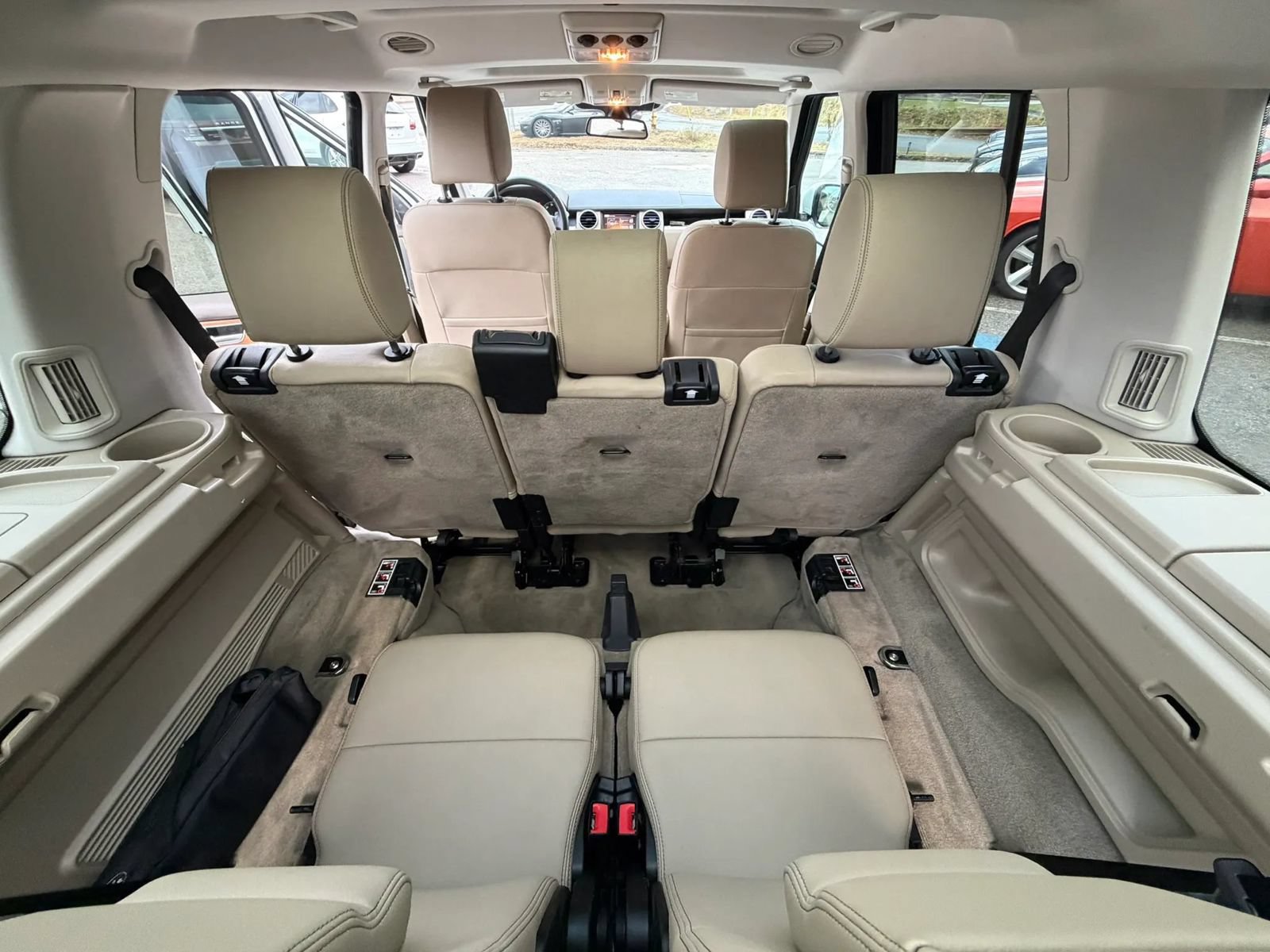 Used 2016 Land Rover LR4 HSE Silver Edition AWD/4WD image 48