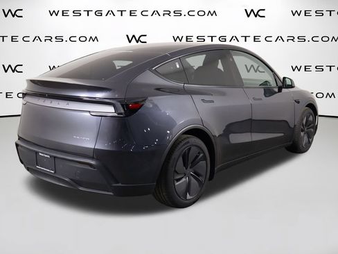 Used 2026 Tesla Model Y Long Range AWD/4WD image 46