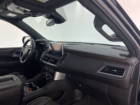 Used 2024 Chevrolet Tahoe Premier AWD/4WD image 27