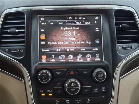 Used 2016 Jeep Grand Cherokee Overland AWD/4WD image 18
