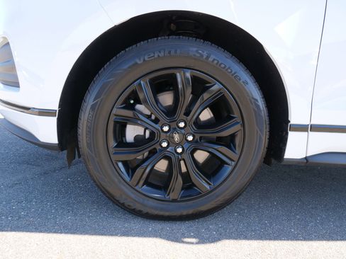 Used 2023 Ford Edge SE w/ Black Appearance Package image 13