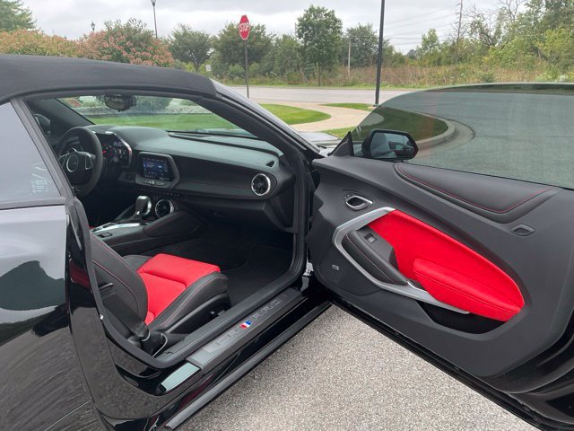 Used 2023 Chevrolet Camaro SS RWD image 16