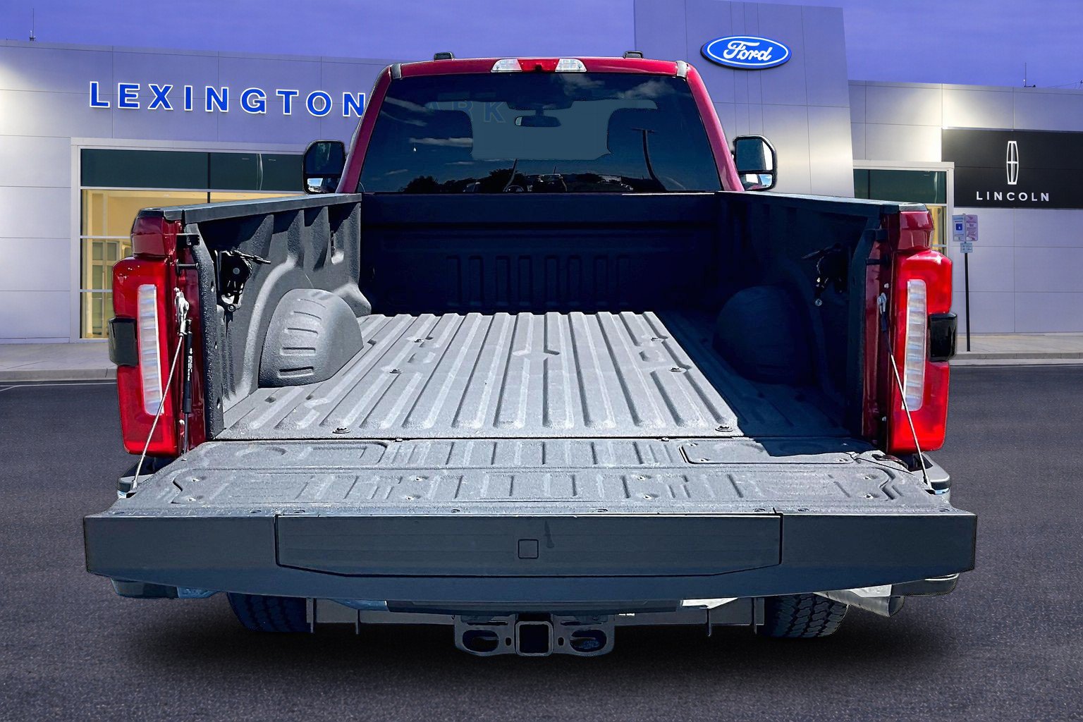 Used 2025 Ford F350 XLT w/ 360-Degree Camera Package AWD/4WD image 7