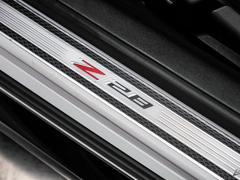Used 2015 Chevrolet Camaro Z/28 image 38