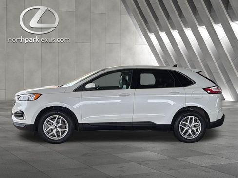 Used 2023 Ford Edge SEL w/ Convenience Package AWD/4WD image 2