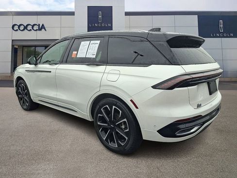 Certified 2024 Lincoln Nautilus Reserve w/ Equipment Group 203A image 6