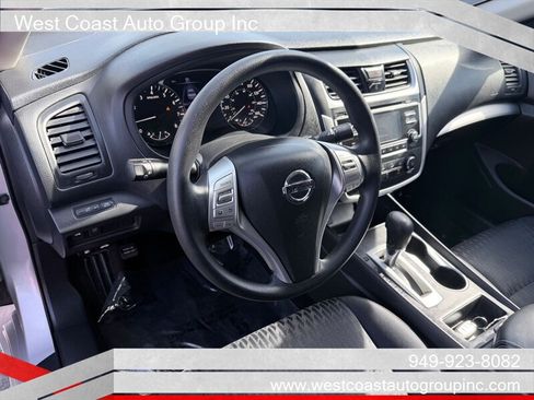Used 2017 Nissan Altima 2.5 S w/ Power Driver Seat Package FWD image 9