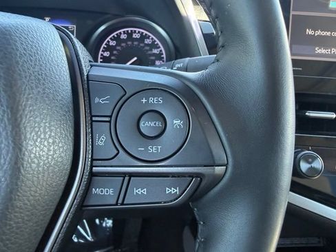 Used 2021 Toyota Camry SE w/ Audio Upgrade Package FWD image 19