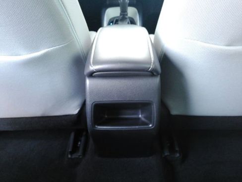 Used 2022 Toyota Corolla SE image 26