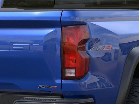 New 2026 Chevrolet Colorado ZR2 AWD/4WD image 11