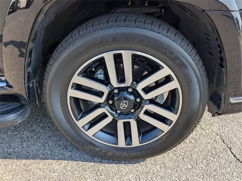 Used 2023 Toyota 4Runner Limited image 11