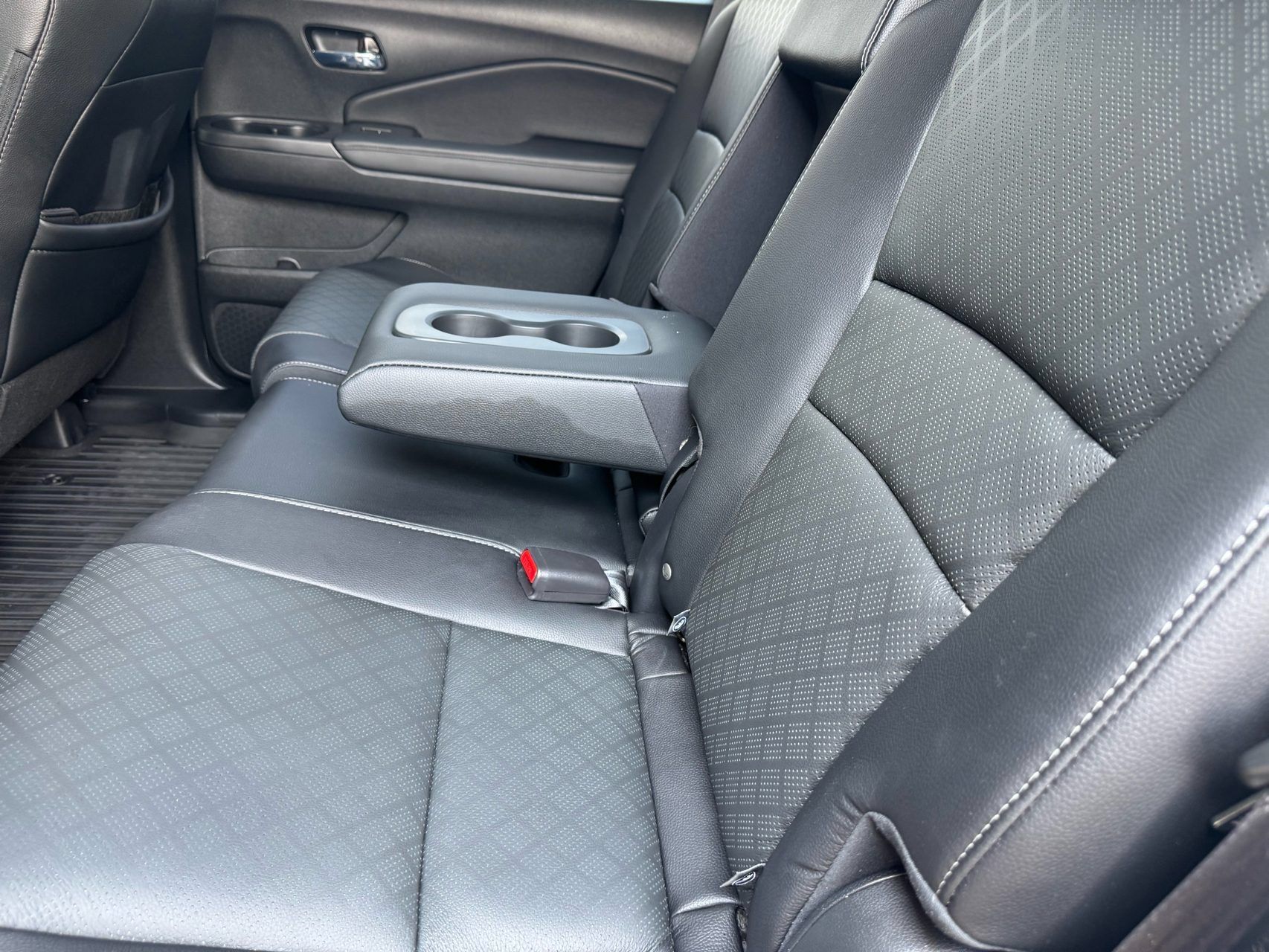 Used 2021 Honda Passport Elite image 37