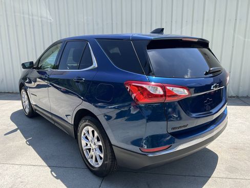 Used 2020 Chevrolet Equinox LT w/ LPO, Blackout Package FWD image 5