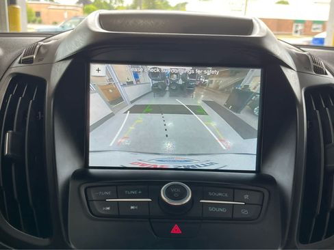 Certified 2019 Ford Escape SE AWD/4WD image 35