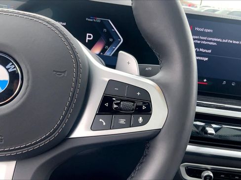 Used 2026 BMW X6 xDrive40i w/ Climate Comfort Package image 22