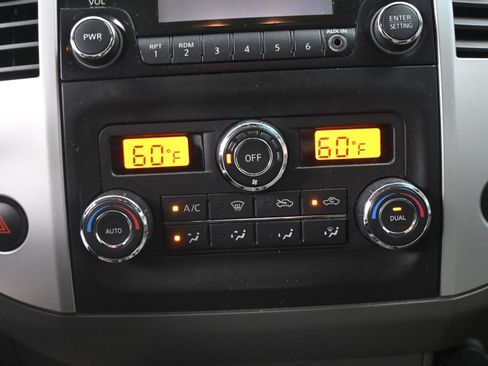 Used 2014 Nissan Frontier SV w/ SV Value Truck Package AWD/4WD image 29