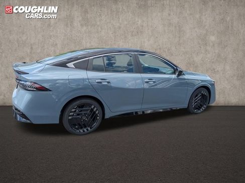 New 2026 Nissan Sentra SR w/ SR All Weather Package FWD image 9