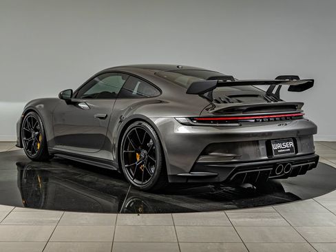 Certified 2022 Porsche 911 GT3 RWD image 3