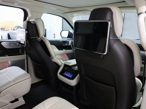 Used 2023 Lincoln Navigator L Black Label image 98