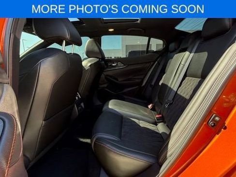 Used 2021 Nissan Maxima SR w/ Sport Mat Group image 11