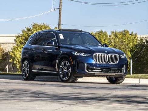 New 2026 BMW X5 xDrive50e w/ Executive Package image 2