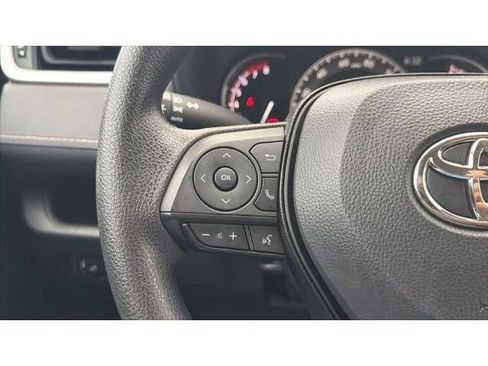 Certified 2025 Toyota RAV4 XLE AWD/4WD image 25