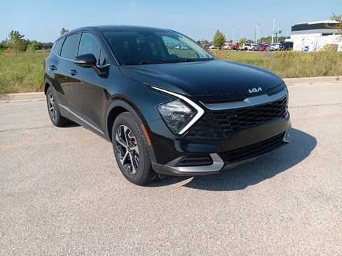 Used 2023 Kia Sportage EX FWD image 1