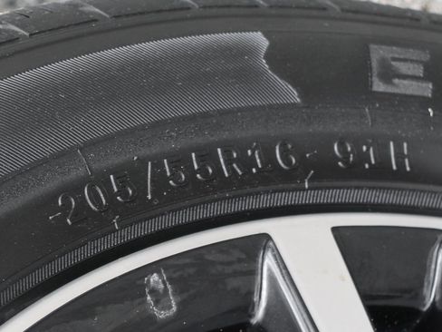 Used 2021 Nissan Sentra SV image 39