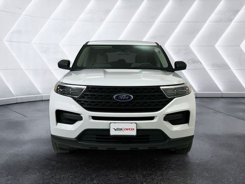 Used 2023 Ford Explorer 4WD image 2