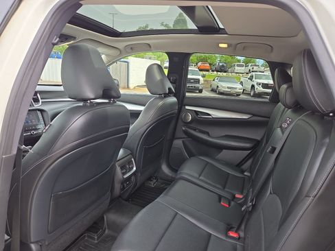 Used 2019 INFINITI QX50 Essential w/ Premium Heat Package AWD/4WD image 20
