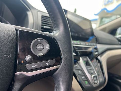 Used 2018 Honda Odyssey Elite image 25