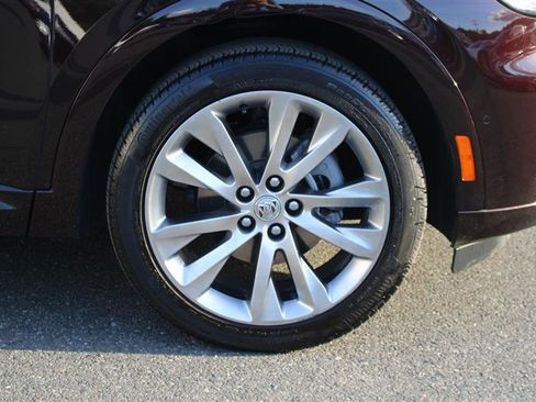 Used 2023 Buick Envision Avenir image 10