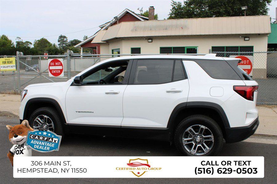 Used 2026 GMC Terrain Elevation FWD image 9